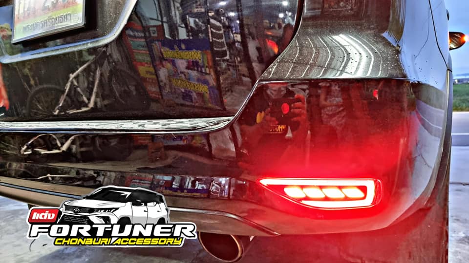 ไฟทับทิมท้าย3สเต๊ป โตโยต้า ฟอร์จูนเนอร์