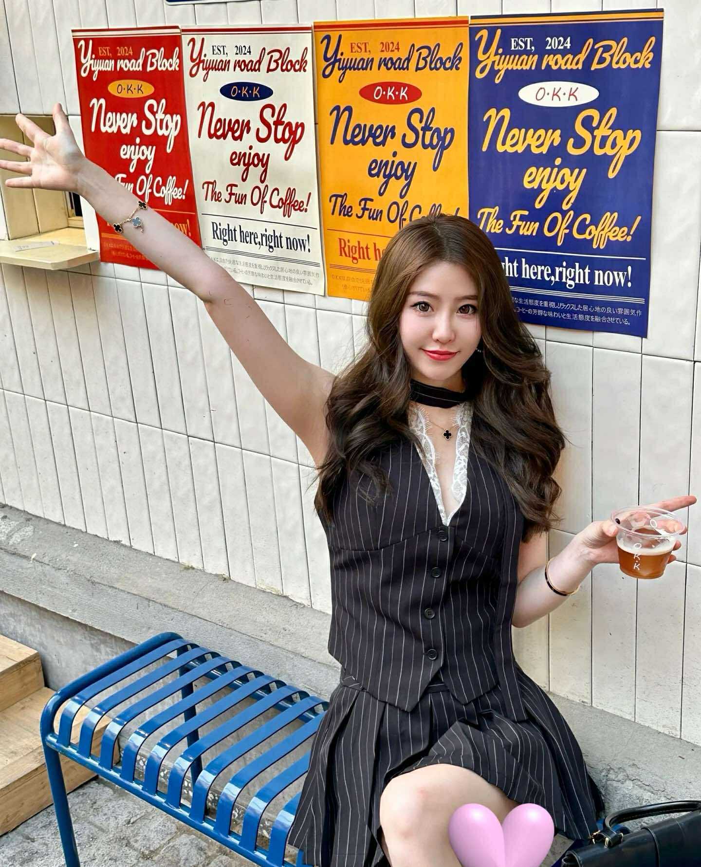 ชุดเซท เสื้อ+กระโปรง สไตล์เกาหลี SET991 พร้อมส่งในไทย