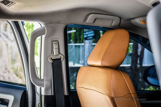 มือจับ มือโหน เสา B สีเทา โตโยต้า ฟอร์จูนเนอร์