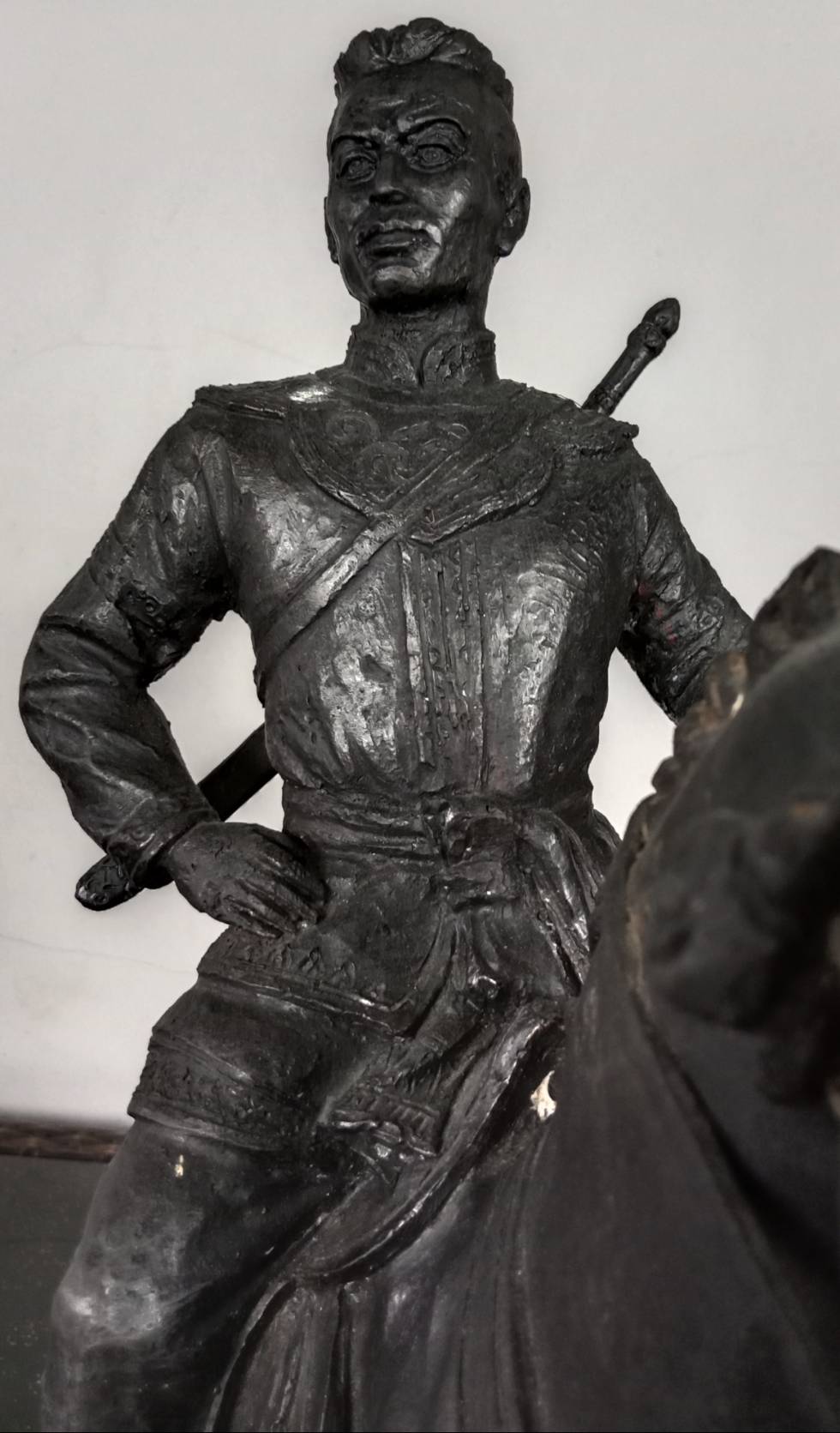 487.พระบรมรูปหล่อสมเด็จพระนเรศวรมหาราชทรงม้าศึก