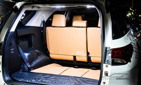 ไฟLEDเพดาน 42 ดวง เต็มโคม ส่องสว่าง ภายในรถ โตโยต้า ฟอร์จูนเนอร์