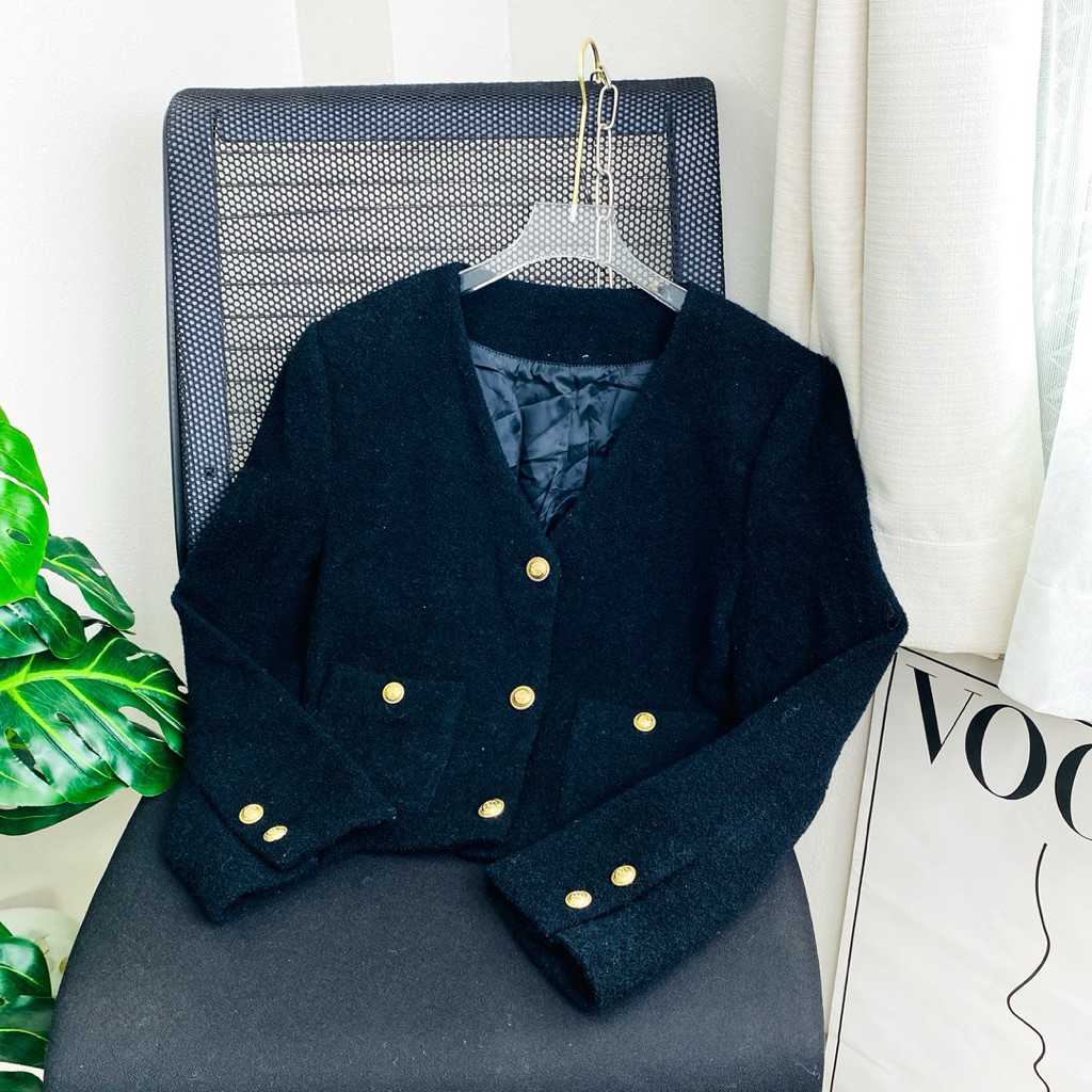 ไซด์ S แบรนด์แท้ 100%🌸เสื้อแขนยาวผ้าทวิต กระดุมหน้า ผ้าทวิต Tweed งานวิบวับ สีดำ ใส่ออกงาน ชุดปาร์ตี้
