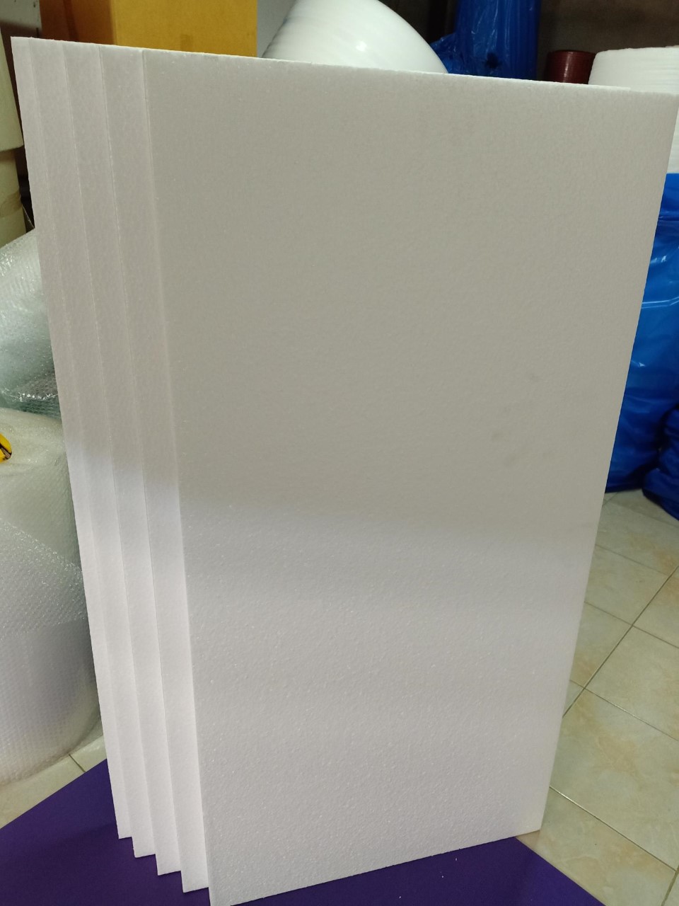 EPS FOAM,อีพีเอสโฟม 0.65 ปอนด์,โฟมแผ่นขนาด 60 x 120 cm หนา 3" ราคา 108 บาท/แผ่น บรรจุ 5 แผ่น/ห่อ