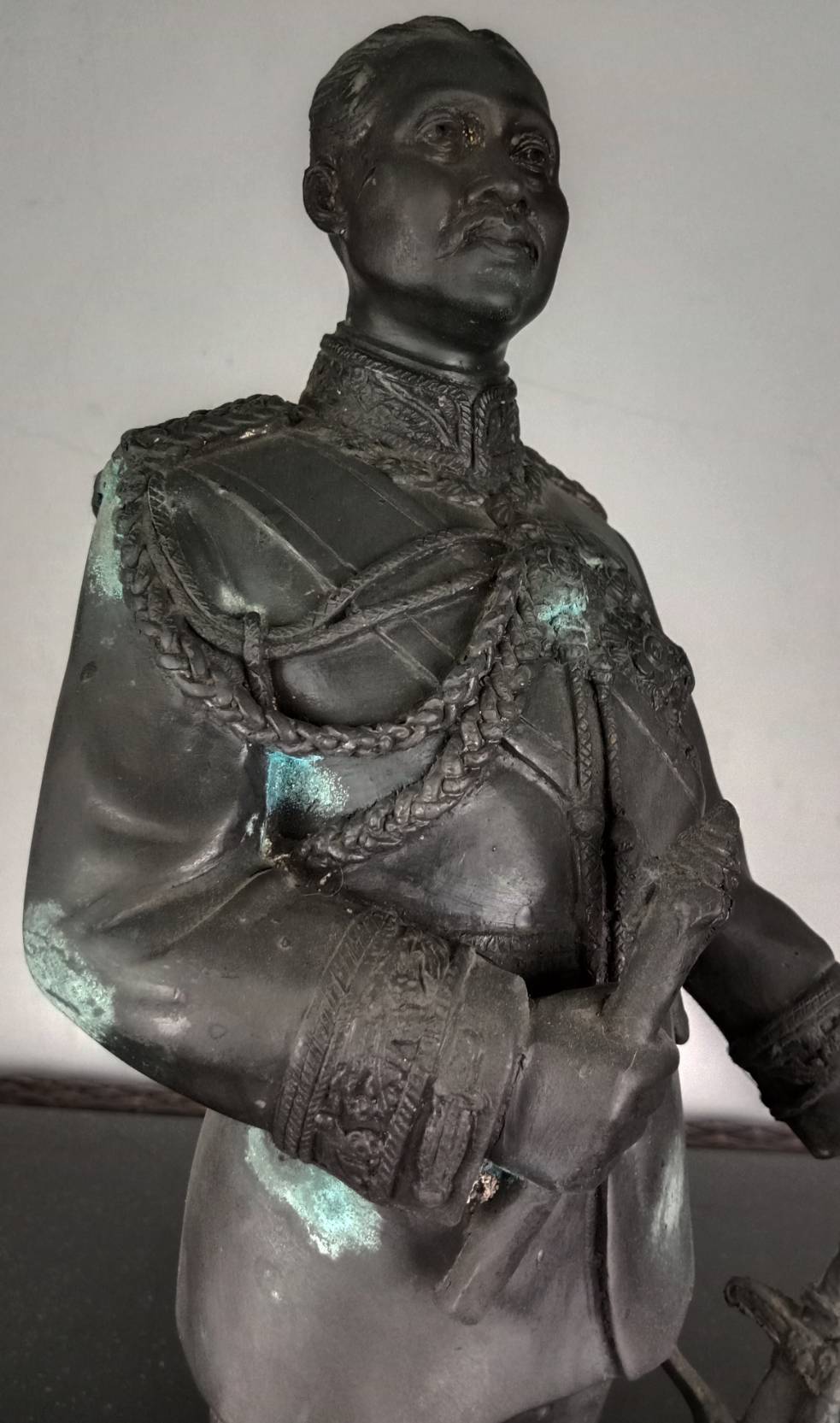 50.พระบรมรูปหล่อในหลวงรัชกาลที่5 พระบาทสมเด็จพระจุลจอมเกล้าเจ้าอยู่หัวทรงประทับยืน