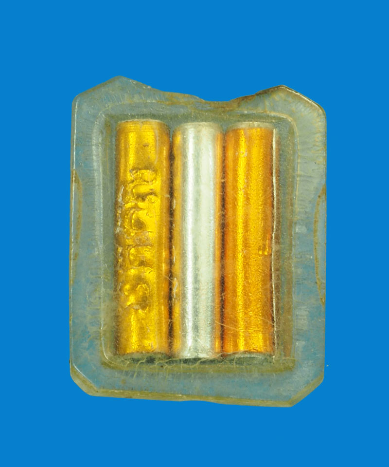 A3025 รูปถ่ายหลังตะกรุดหลวงพ่อขอม วัดไผ่โรงวัว สุพรรณบุรี 84