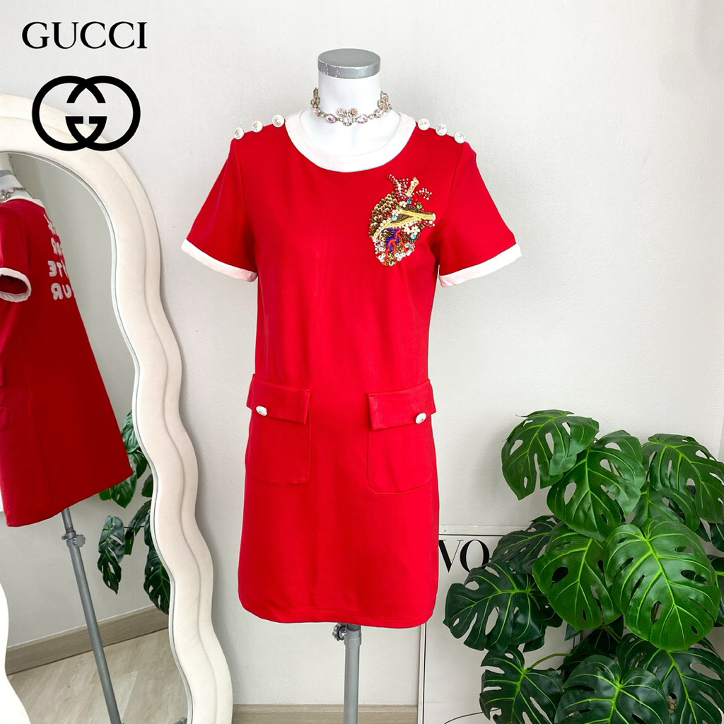 ไซด์ M แบรนด์ GUCCl 🌸เดรส ปักปล้องตรงอก งานเกล็ดวิบวับ สีแดง ใส่ออกงาน ทรงเข้ารูป เดรสออกงาน ชุดปาร์ตี้
