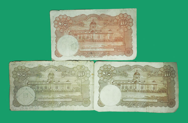 ืn95 ธนบัตรในหลวงรัชกาลที่ 9 ราคา 10 บาท จำนวน 3 ฉบับ ฉบับสภาพใช้ตามภาพ 10.1