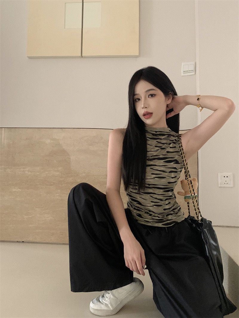 เสื้อครอป แขนกุด ทหาร รหัส CN2695