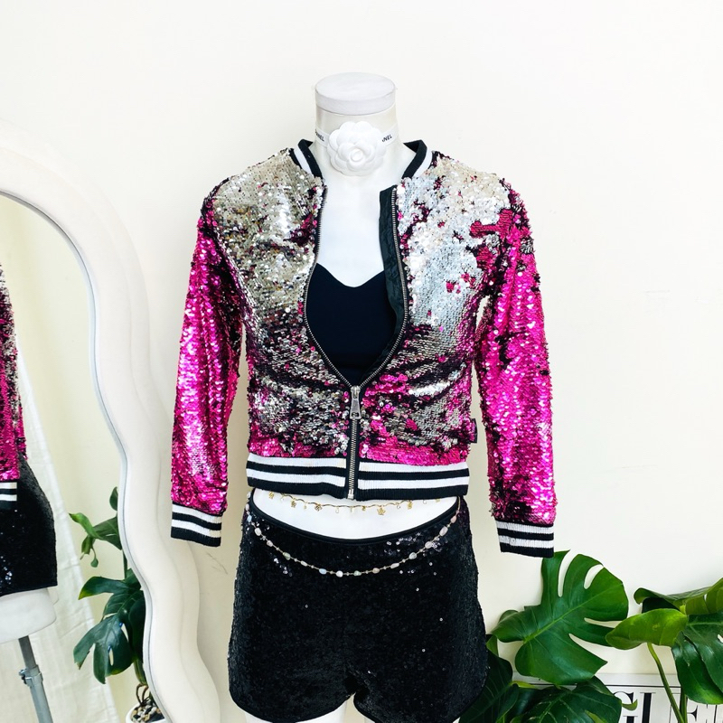 ไซด์ XS แบรนด์ Jojj แท้100%🌸แจ็คเก็ต ซีควิน Jackets เบสบอล เสื้อคาร์ดิแกน งานเกล็ดวิบวับ สีชมพู ใส่ออกงาน ชุดปาร์ตี้