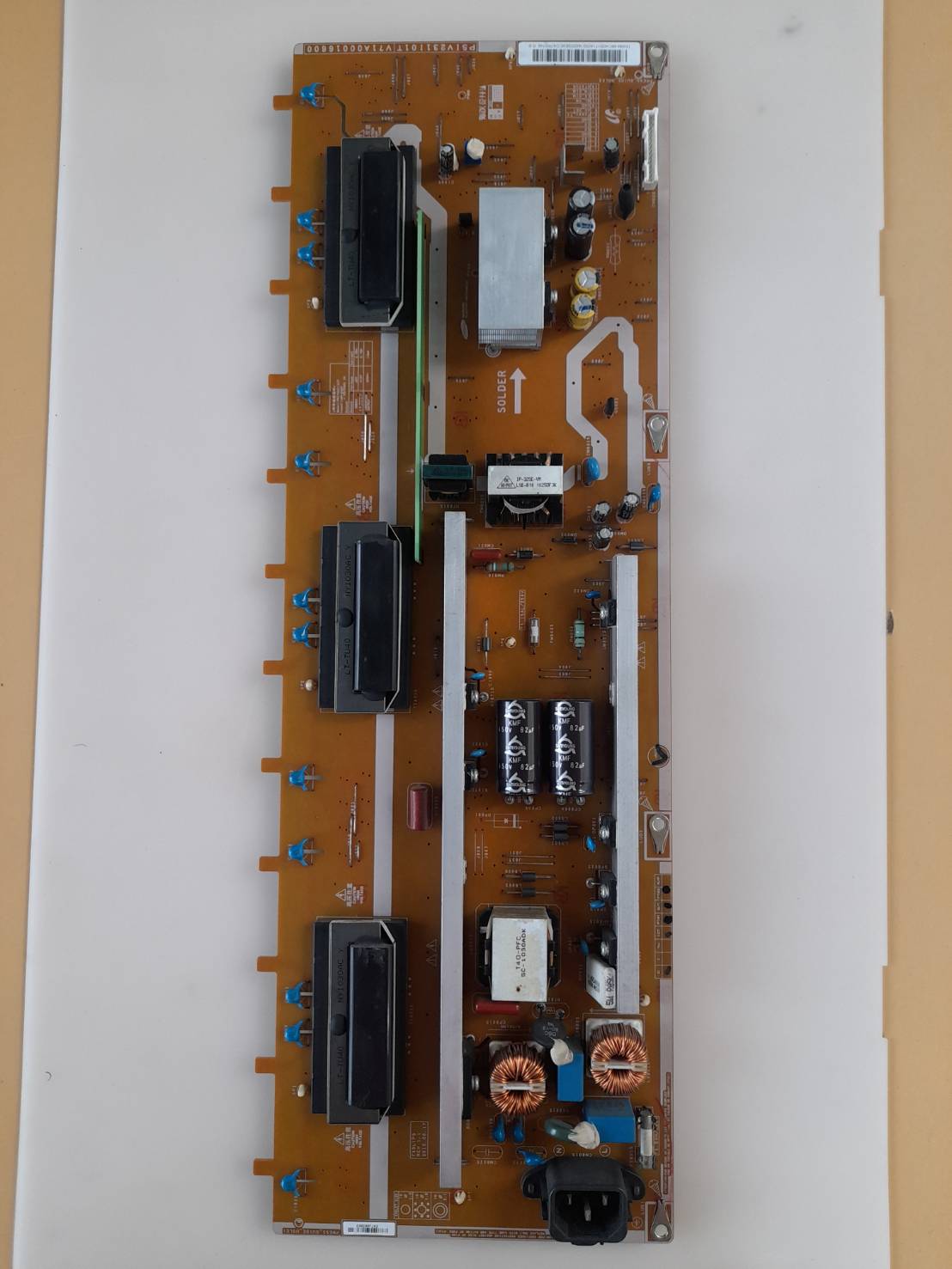 POWER SUPPLY TV TOSHIBA 40" (เพาเวอร์ซับพลาย โตซิบ้า 40 นิ้ว) อะไหล่ถอดแท้/มือสอง ใช้กับรุ่น 40AV700T ใช้แทนรุ่น 40PB10T, 40PB1T