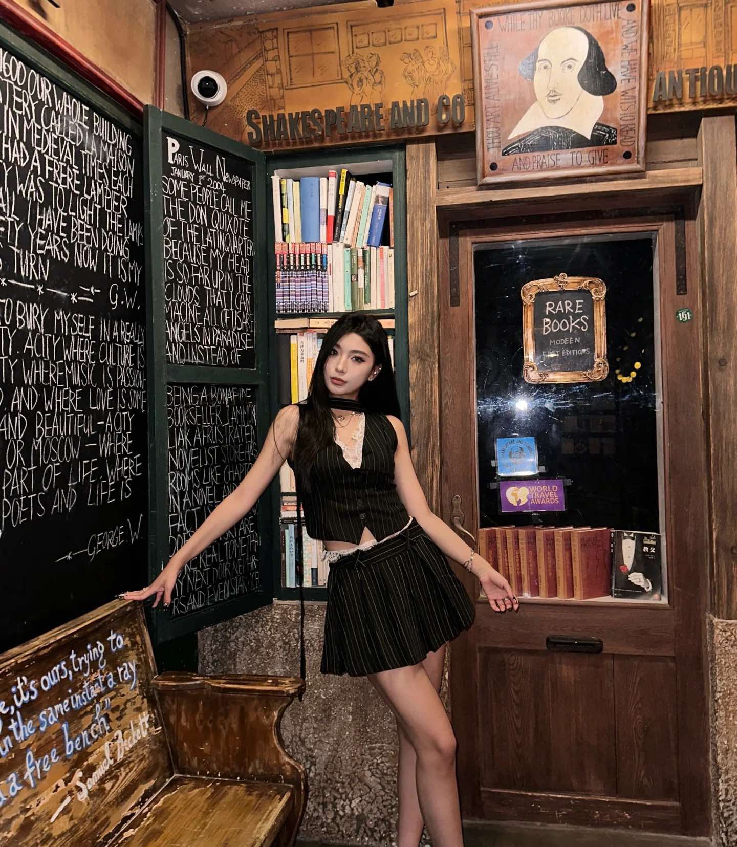 ชุดเซท เสื้อ+กระโปรง สไตล์เกาหลี SET991 พร้อมส่งในไทย