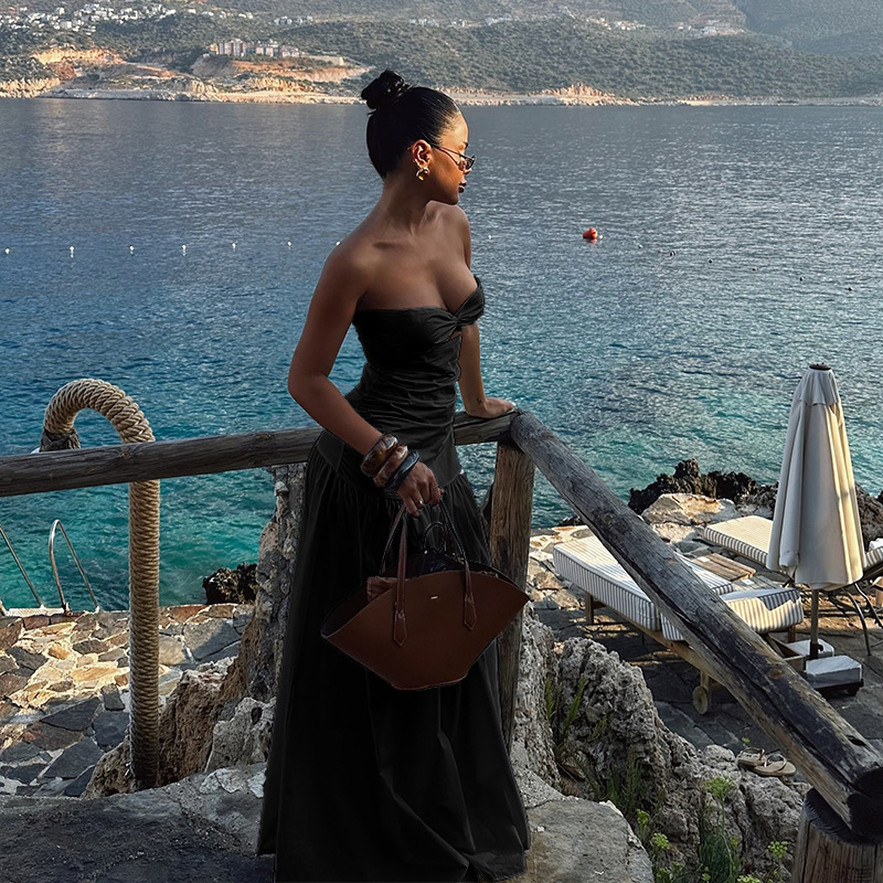 ชุดเดรสเกาะอกยาว สายฝอ Tube Top Dress พร้อมส่งในไทย