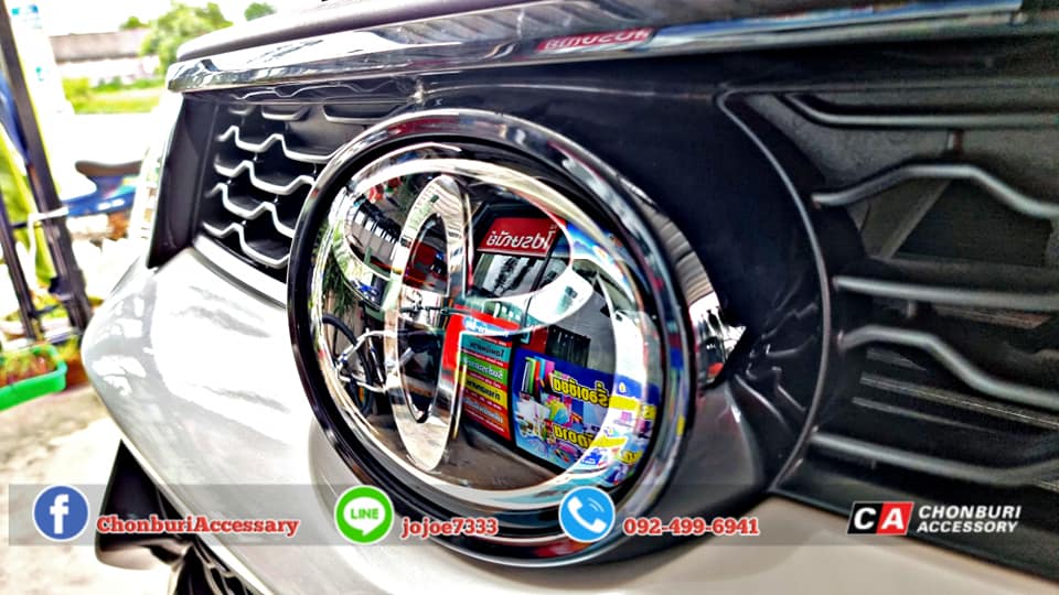 โลโก้แก้วสำหรับด้านหน้า แท้ศูนย์ โตโยต้า ฟอร์จูนเนอร์