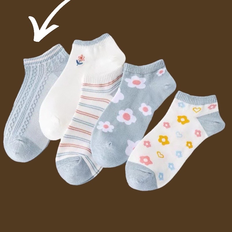 ถุงเท้าข้อสั้น ลายน่ารักๆ 1 คู่ ถุงเท้าแฟชั่น ผู้หญิงผู้ชายใส่ได้ ผ้านิ่มใส่สบาย