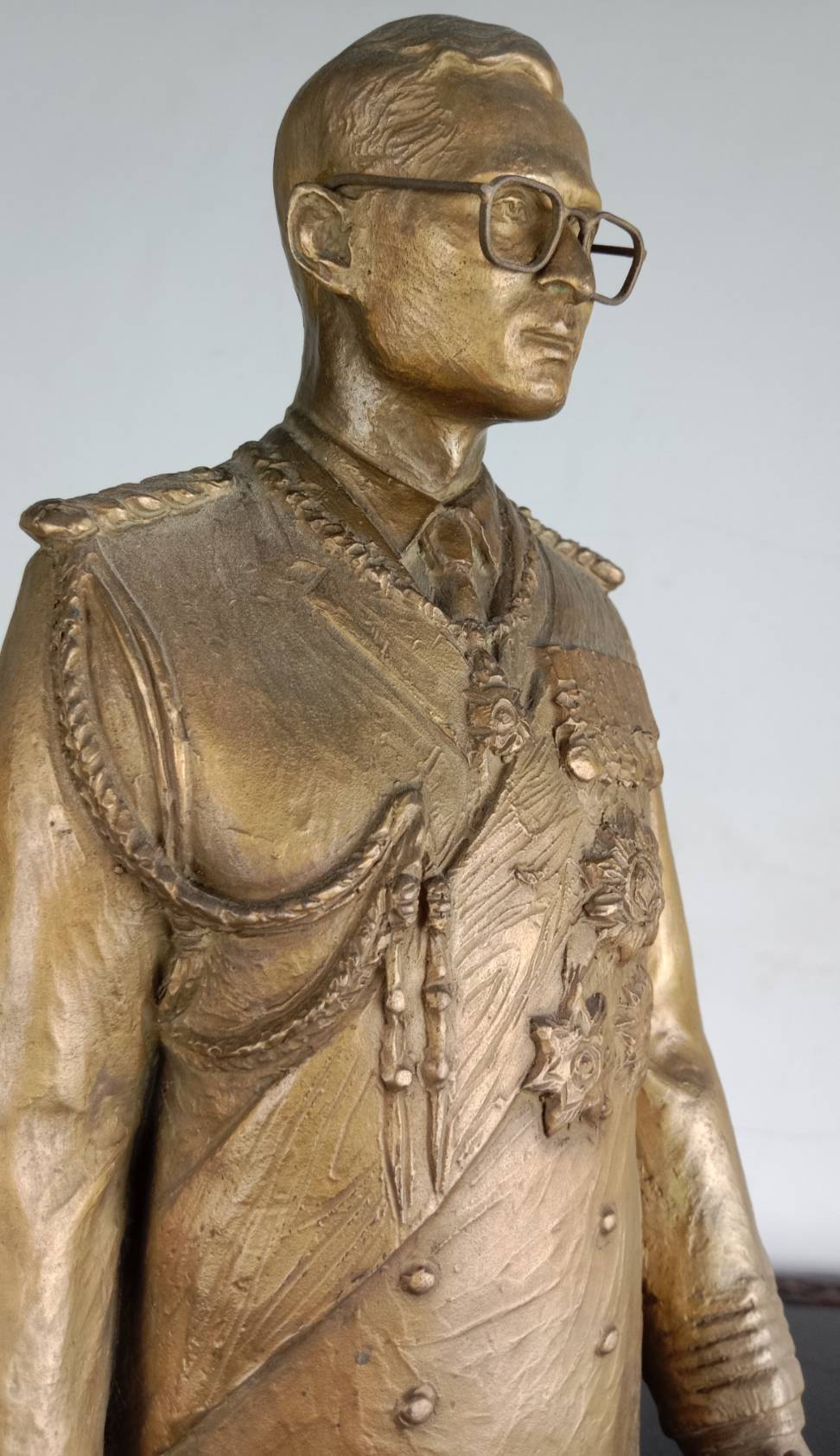 20.พระบรมรูปหล่อในหลวงรัชกาลที่9 พระบาทสมเด็จพระปรมินทรมหาภูมิพลอดุลยเดช