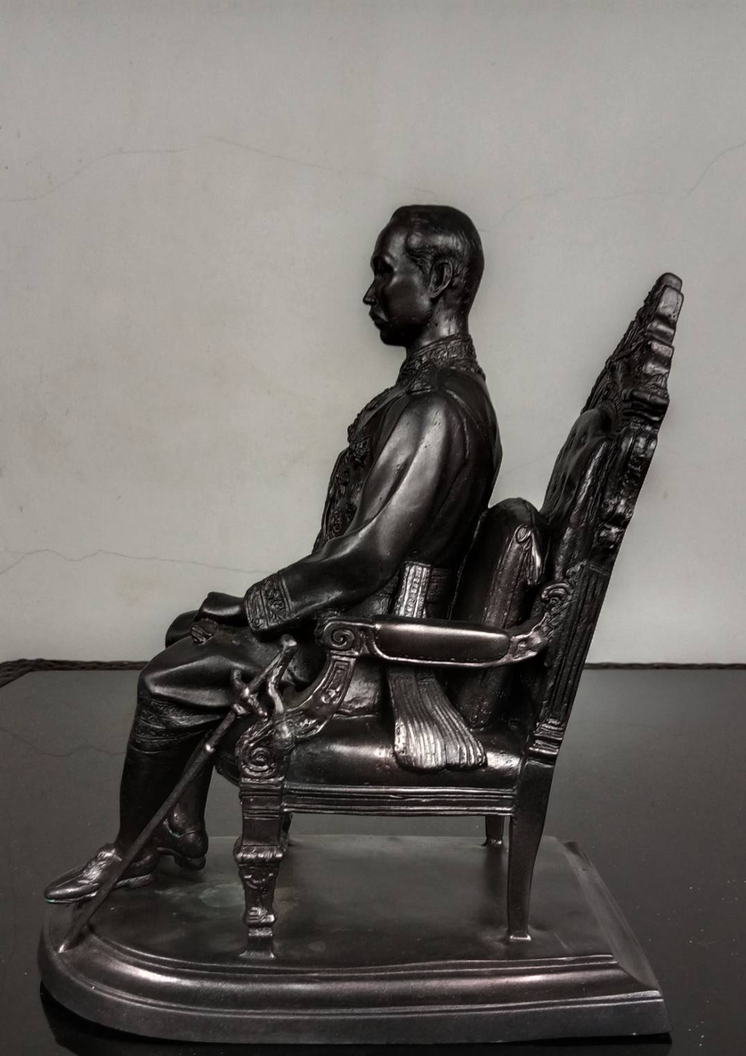 550.พระบรมรูปหล่อในหลวงรัชกาลที่ 5 พระบาทสมเด็จพระปรมินทรมหาจุฬาลงกรณ์ พระจุลจอมเกล้าเจ้าอยู่หัว ทรงประทับนั่งบัลลังก์