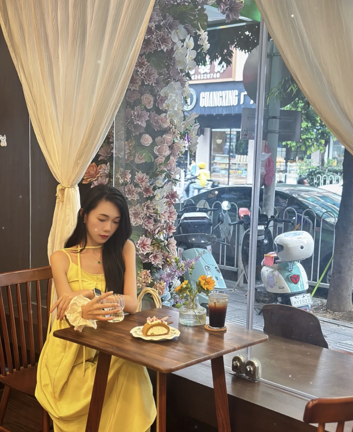 เดรสยาว สายเดี่ยว เหลืองสด สไตล์เกาหลี CN8968