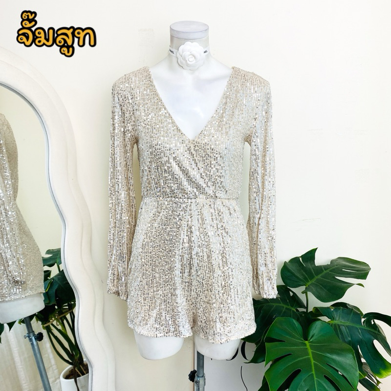 ไซด์ S แบรนด์ แท้ 100%🌸จั๊มสูท งานเกล็ดวิบวับ สีเงิน ใส่ออกงาน ทรงเข้ารูป เดรสออกงาน ชุดปาร์ตี้