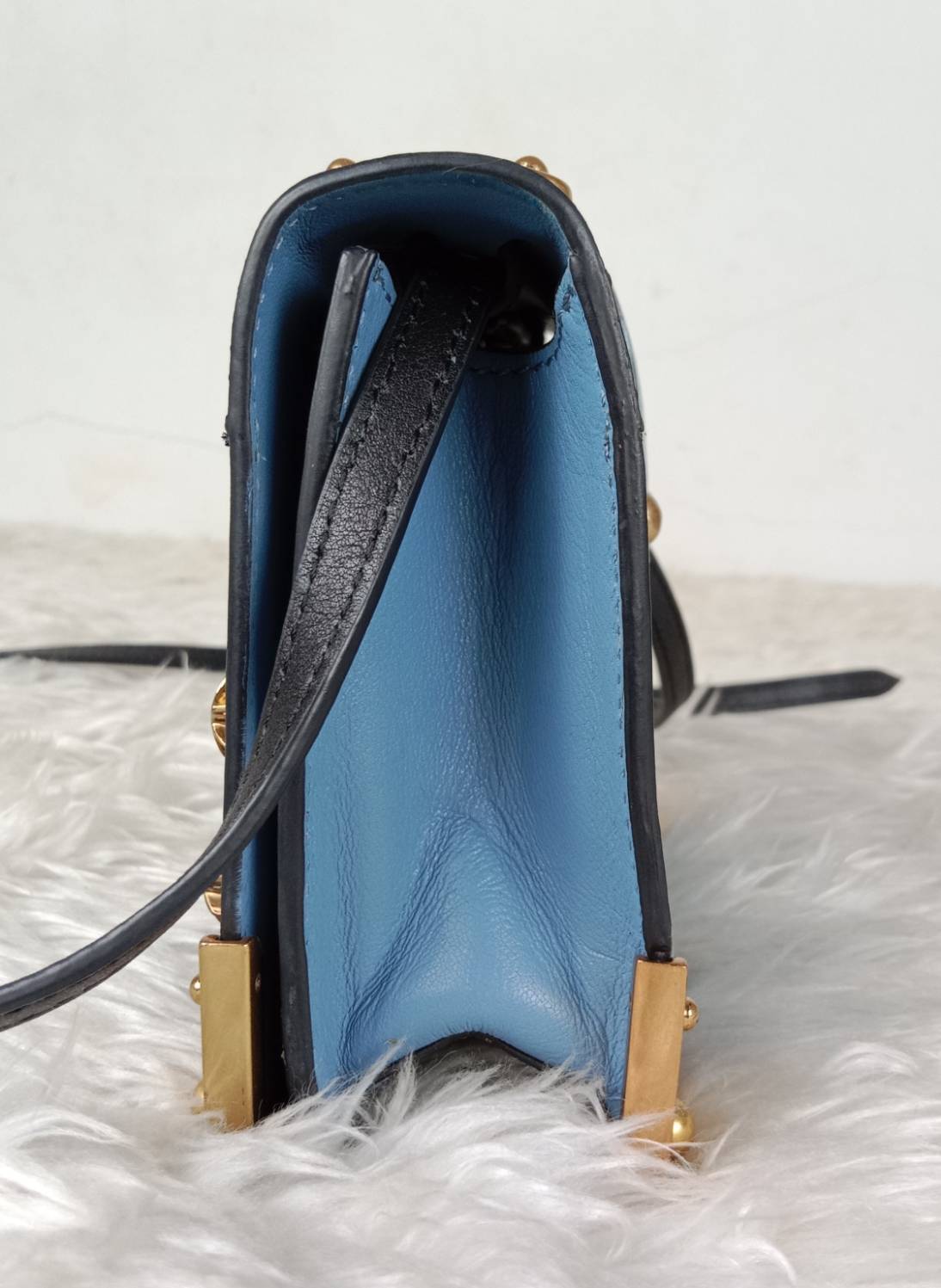 กระเป๋า PRADA Saffiano Shoulder Bag Saffiano leather Blue Gold Auth ar12338A Golden