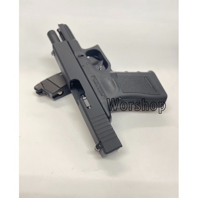 WE Glock 19 Gen 3 แถมฟรี อุปกรณ์พร้อมเล่น