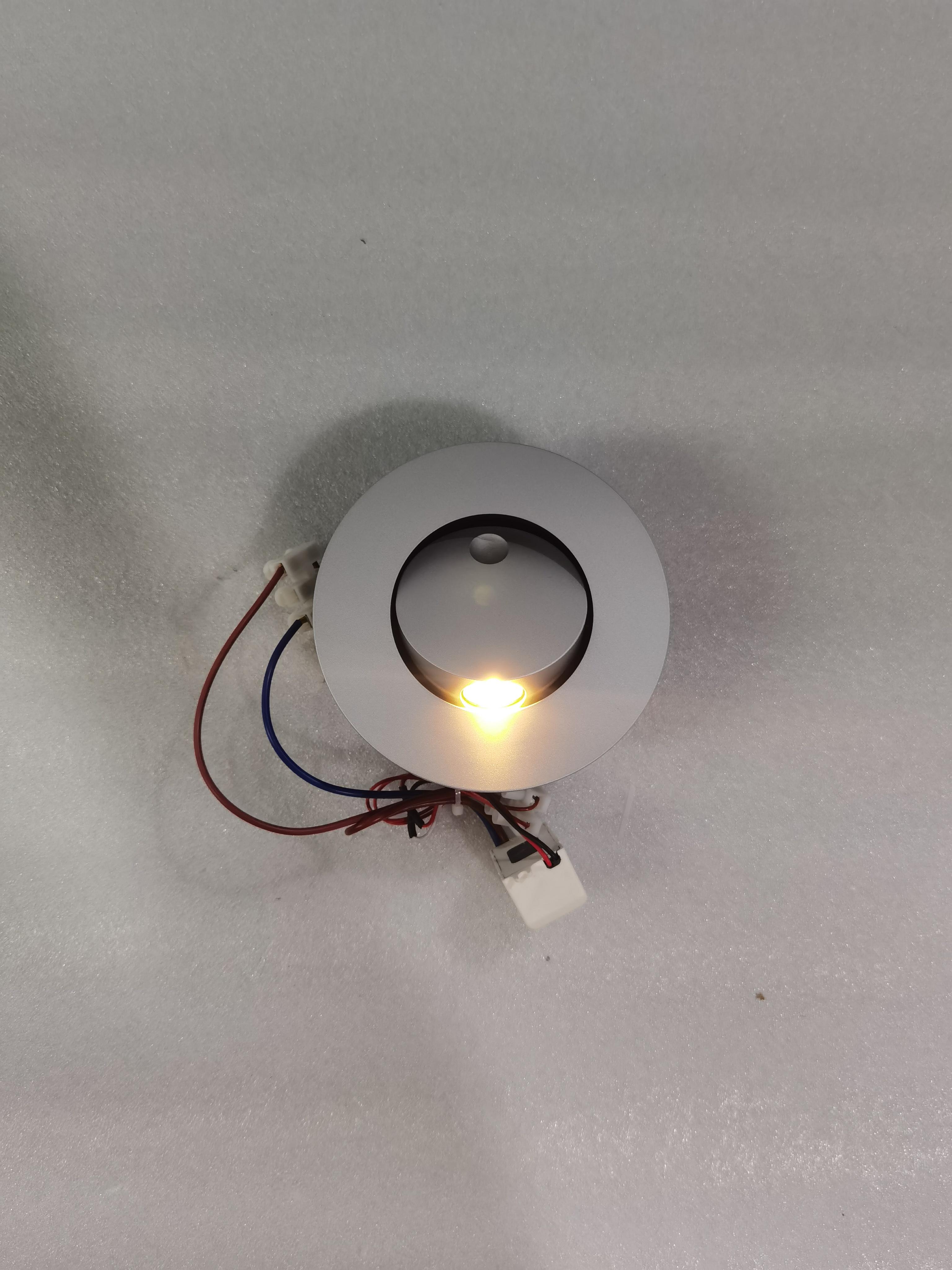 โคมไฟอ่านหนังสือติดผนัง Wall Reading Lamp Metal + Aluminium LED Cree 3W IP20 (KP047)