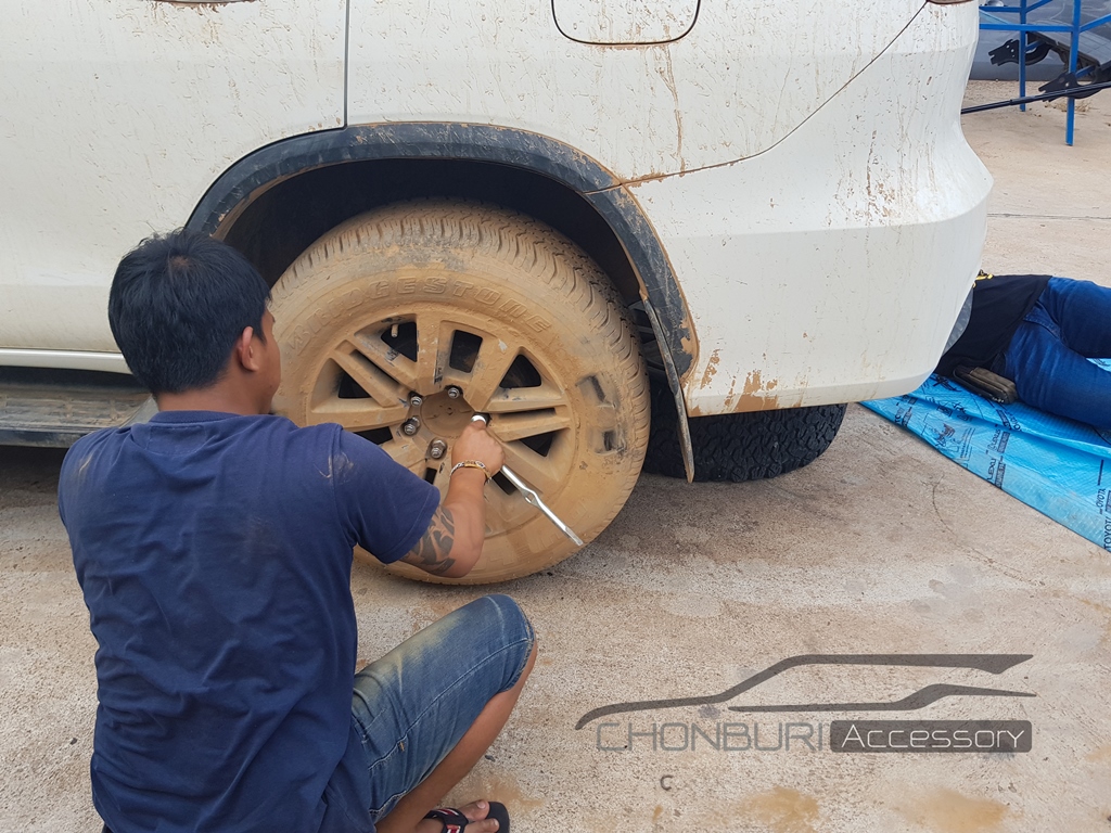 ไฟเตือนลมยาง ของรถญี่ปุ่นและรถยุโรป โตโยต้า ฟอร์จูนเนอร์