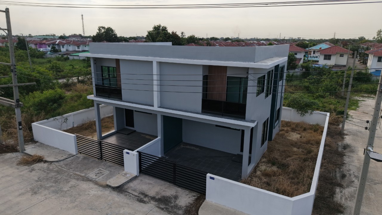 บ้านแฝด บ้านเดี่ยวลาดหลุมแก้ว ราคาถูกเพื่อคนอยากมีบ้าน ปทุมธานี หลังใหญ่ พื้นที่เยอะ ราคาดี เริ่มต้น 2.59ล้าน