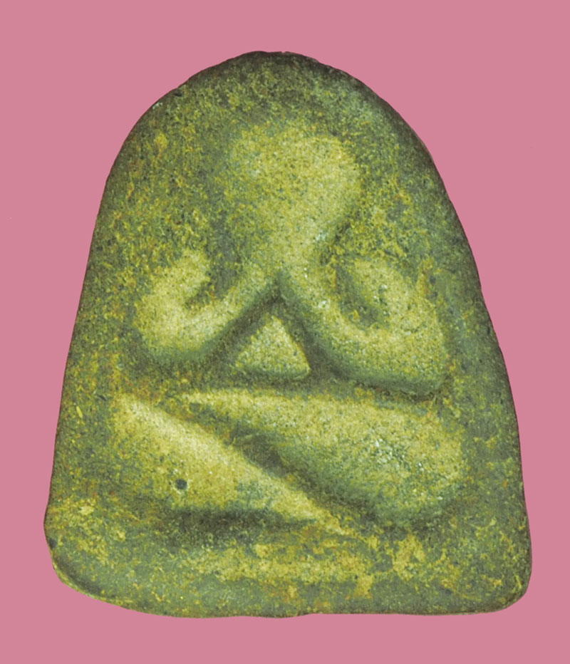 A5455 พระปิดตา หลังแบบ เนื้อดินผสมผงว่าน ไม่ทราบที่และปีสร้าง 3