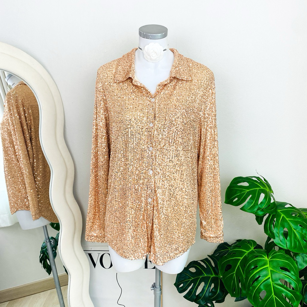 ไซด์ S แบรนด์ pink lily แท้ 100%🌸 เสื้อเชิ้ต เสื้อคลุม งานเกล็ดวิบวับ สีโรสโกล ใส่ออกงาน ปาร์ตี้ ชุดออกงาน ชุดปาร์ตี้