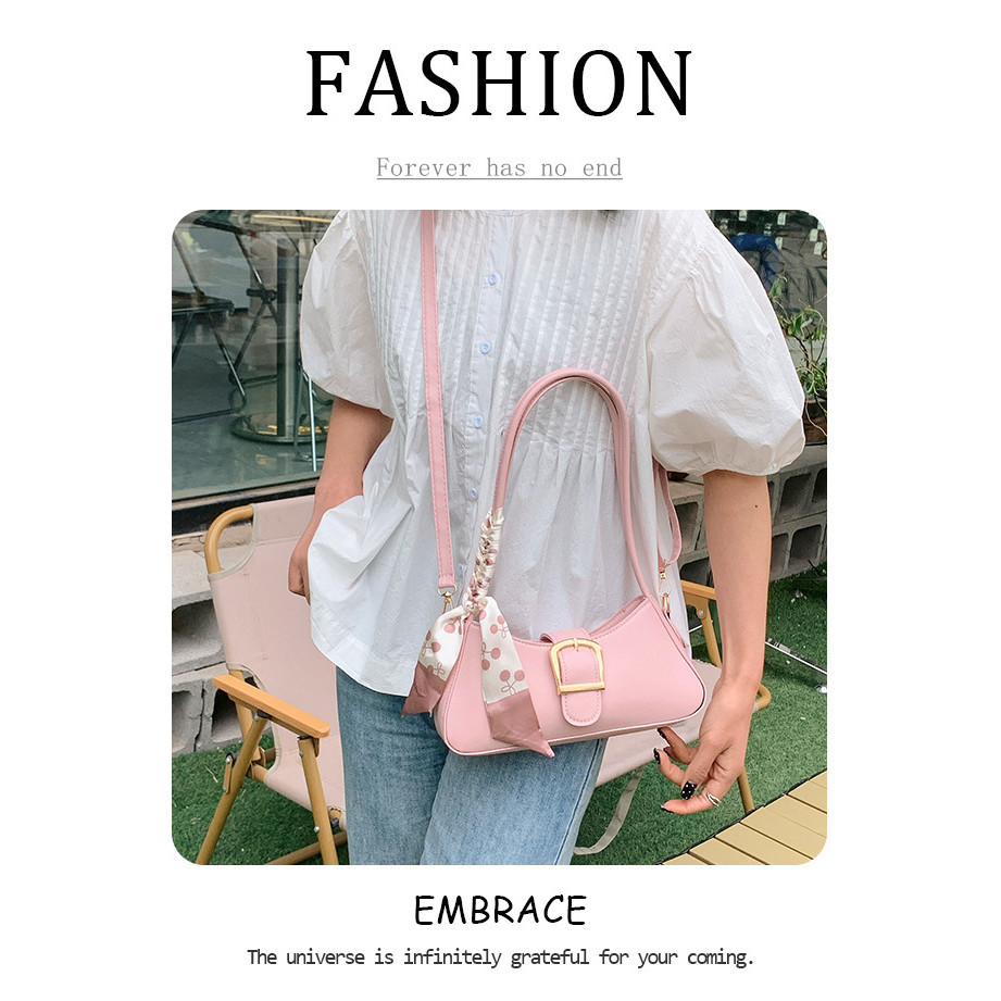 กระเป๋า ทรง Baguette รหัส Bag9305