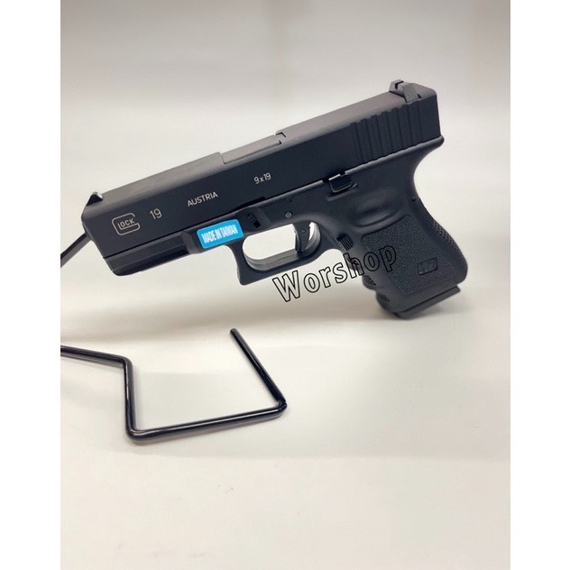 WE Glock 19 Gen 3 แถมฟรี อุปกรณ์พร้อมเล่น