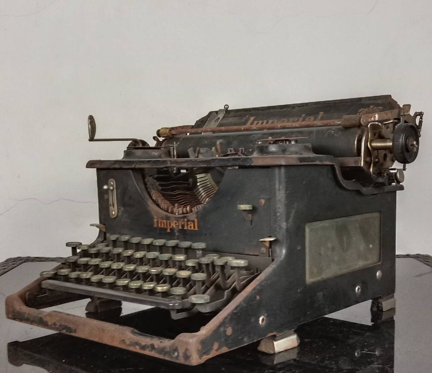 501.เครื่องพิมพ์ดีดยี่ห้อ Imperial จากประเทศอังกฤษ