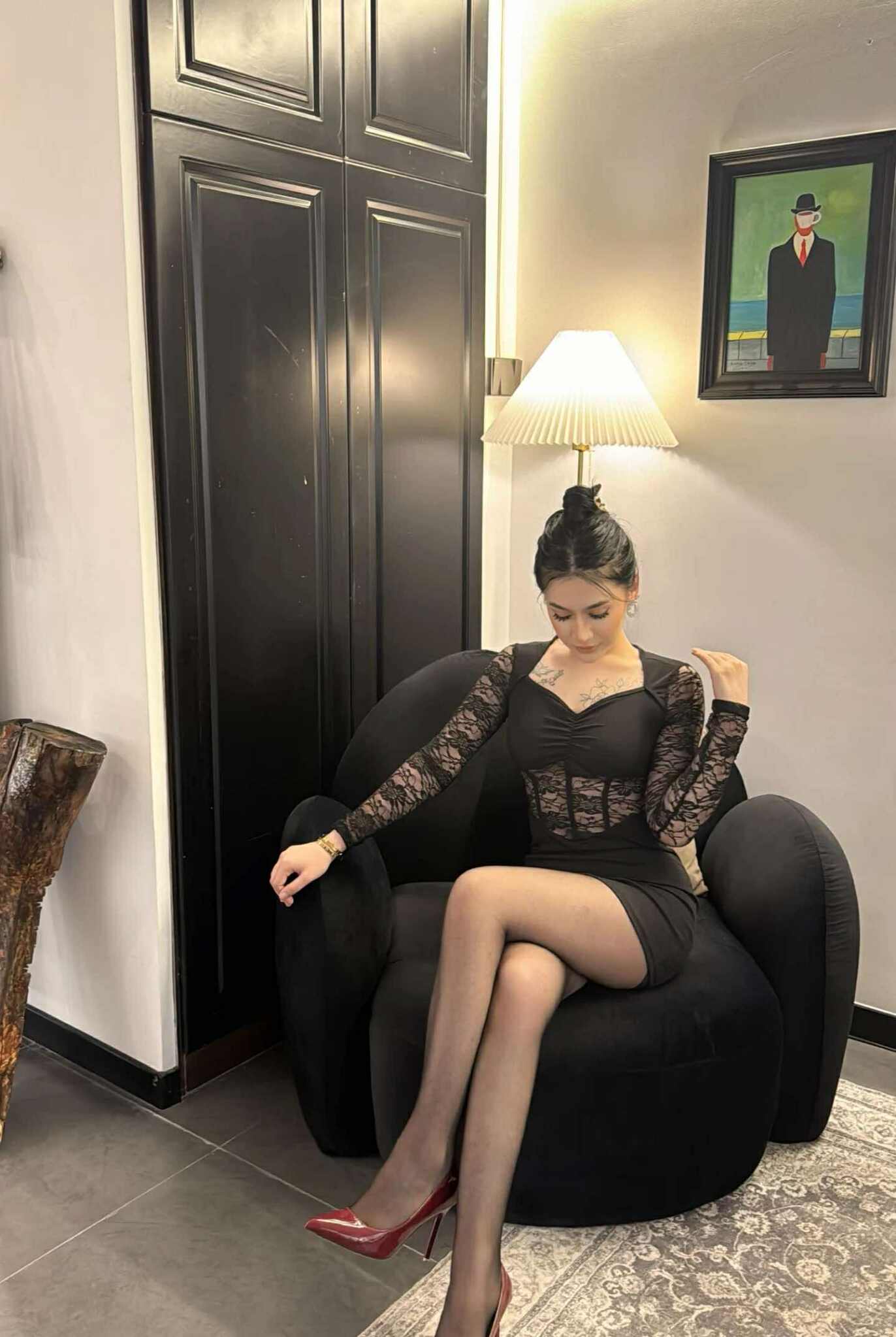 ชุดเดรสแขนยาว ลูกไม้ซีทรู เซ็กซี่ พร้อมส่งด่วนในไทย