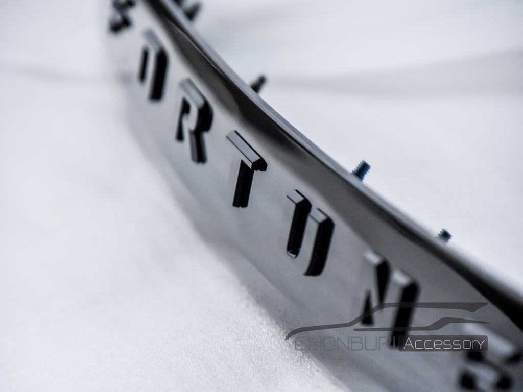 คาดเอวท้ายรีเจนเดอร์ LEGENDER ปี 2021 (แท้ห้าง) โตโยต้า ฟอร์จูนเนอร์