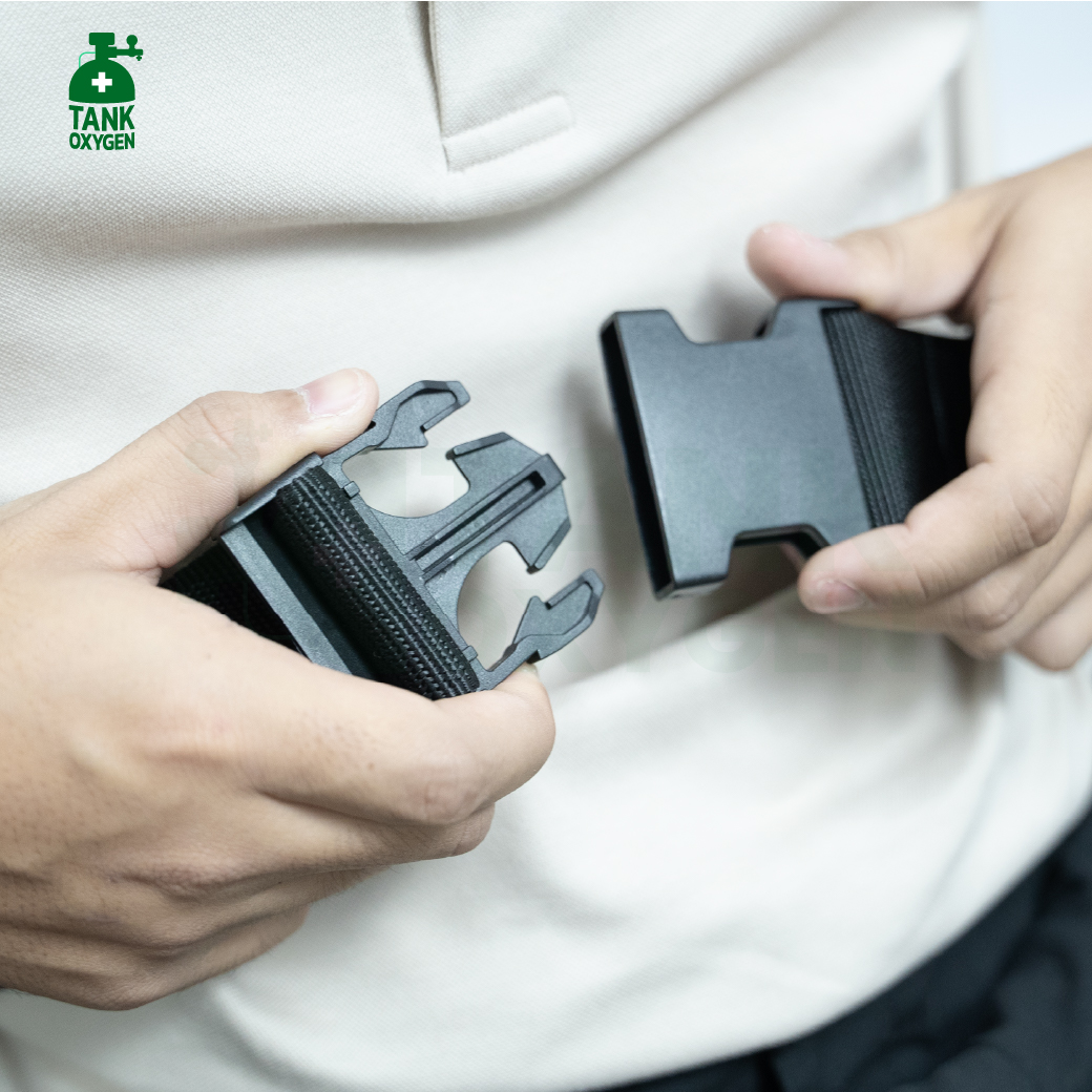 รถเข็นผู้ป่วย วีลแชร์ผู้สูงอายุพกพา รุ่นใหม่ ยี่ห้อ Invacare รุ่น Action 2NG Transit Lite รับประกัน 2 ปี