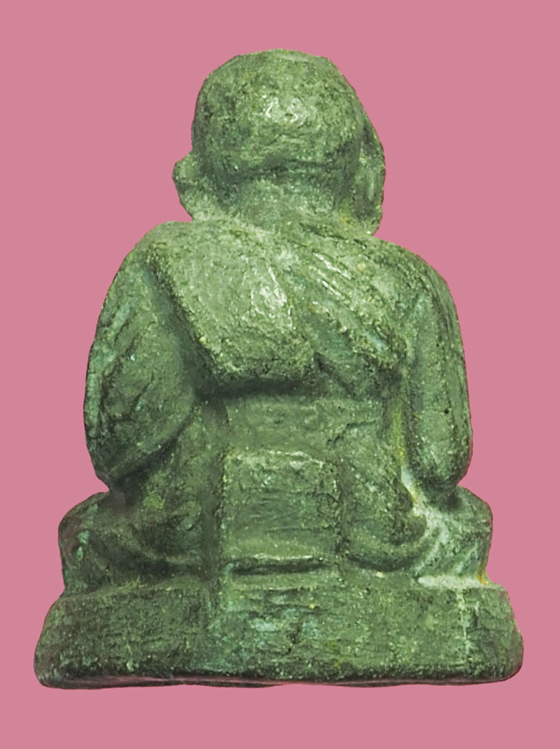 A5192 พระผงรูปเหมือนหลวงปุ่ทวด ไม่ทราบวัด 11