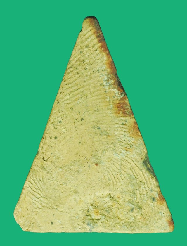 ขายแล้วA5214 พระนางพญาฐานฟันบัว หลวงพ่อหอม วัดบางเตยกลาง ปี 2484 (แจกอินโดจีน) ปทุมธานี เนื้อดิน 46