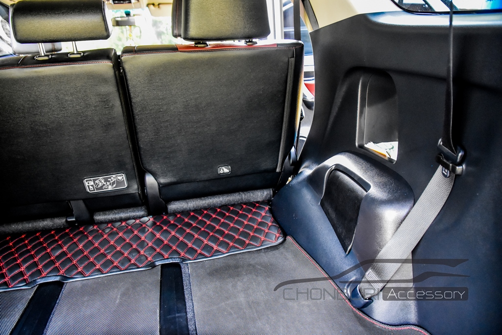 ฝาปิดเบาะแถวสาม GRsport Legender Leader NewFortuner Mc