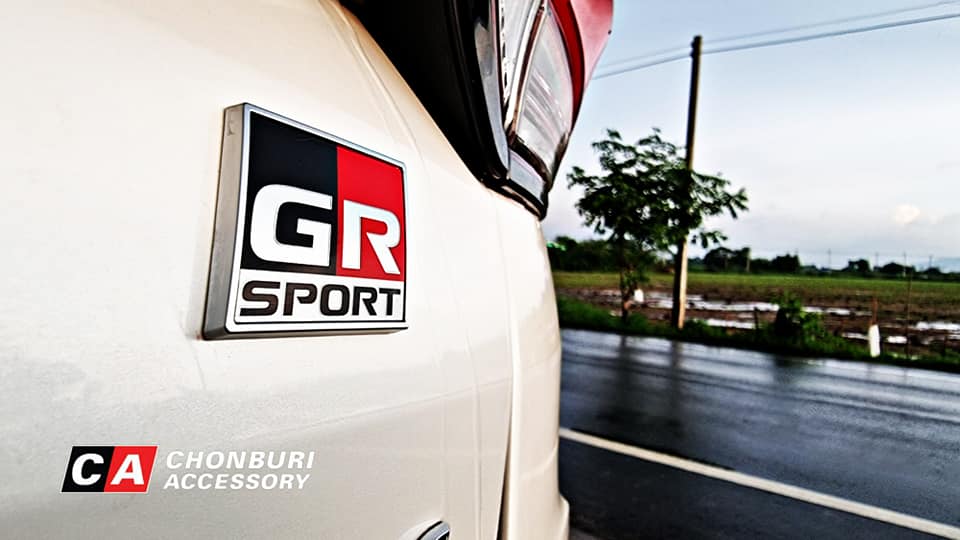 ป้ายโลโก้ GR Sport MADE IN JAPAN โตโยต้า ฟอร์จูนเนอร์