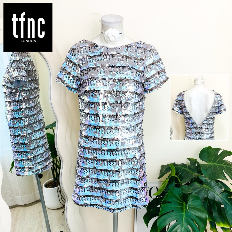 ไซด์ M-L แบรนด์ tfnc แท้ 100%🌸เดรส โชว์หลัง งานเกล็ดวิบวับ ไล่เฉดสี ใส่ออกงาน ทรงเข้ารูป เดรสออกงาน ชุดปาร์ตี้