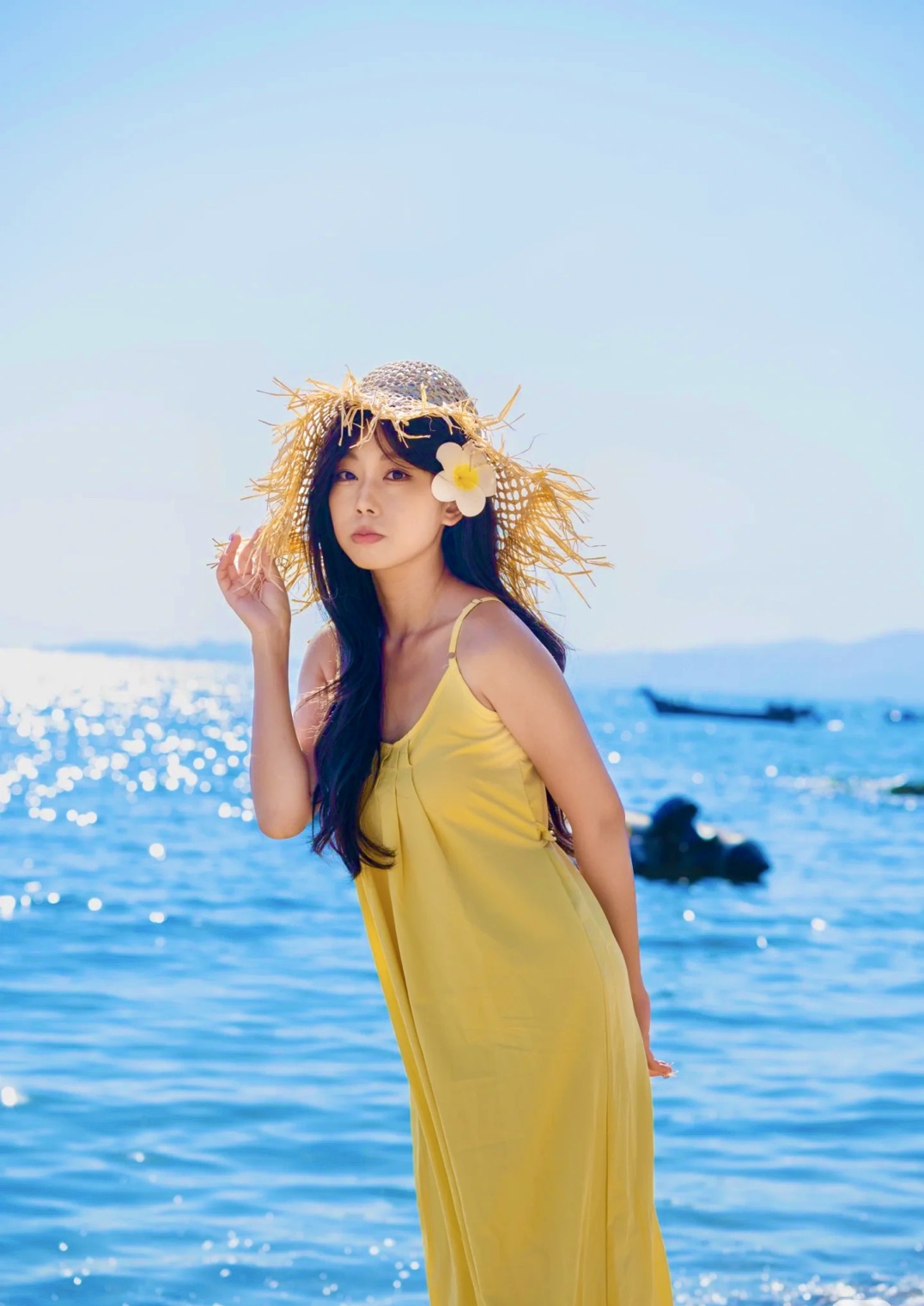 เดรสยาว สายเดี่ยว เหลืองสด สไตล์เกาหลี CN8968