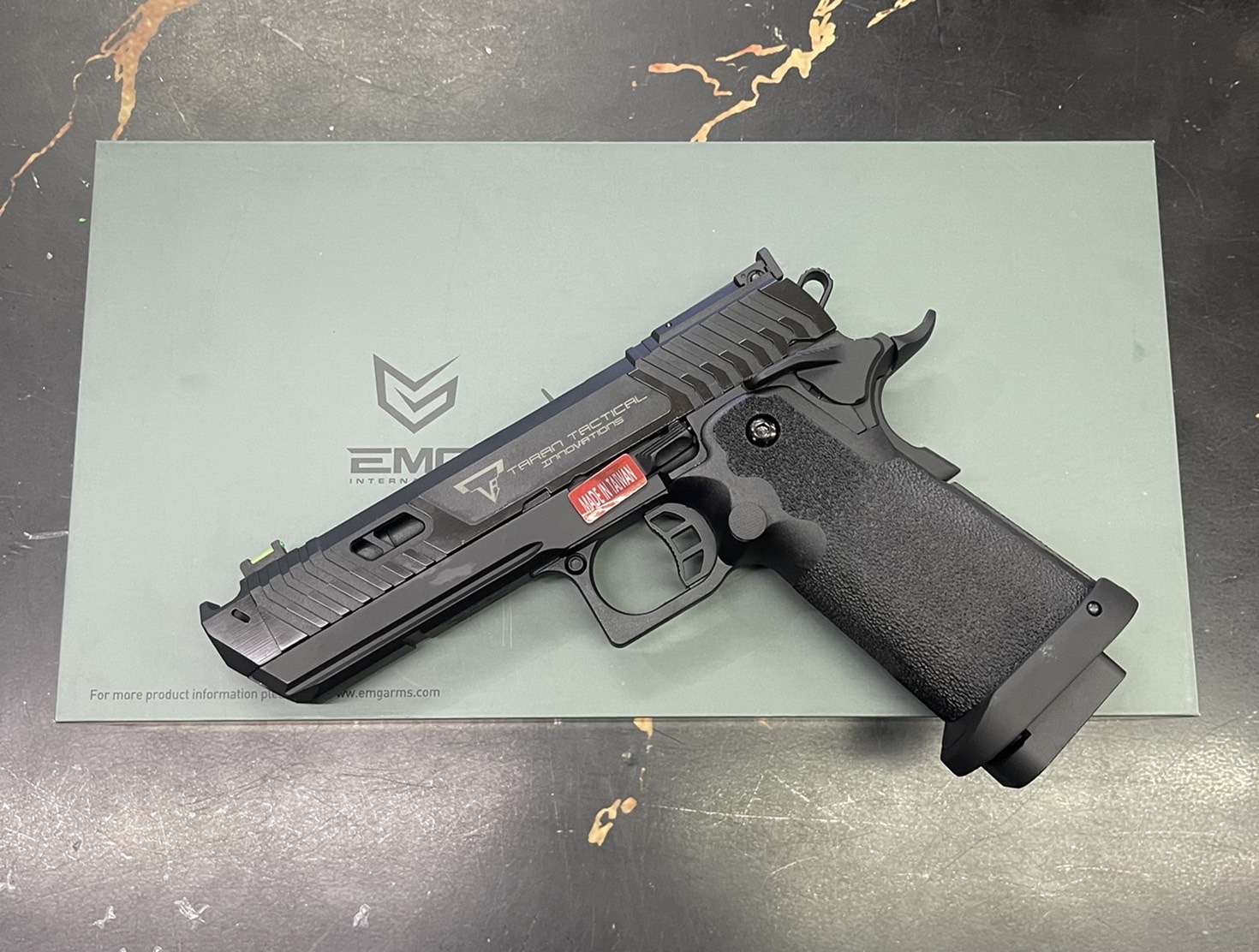 EMG/TTI 2011 Pit Viper (Standard / Gas / Full Black)