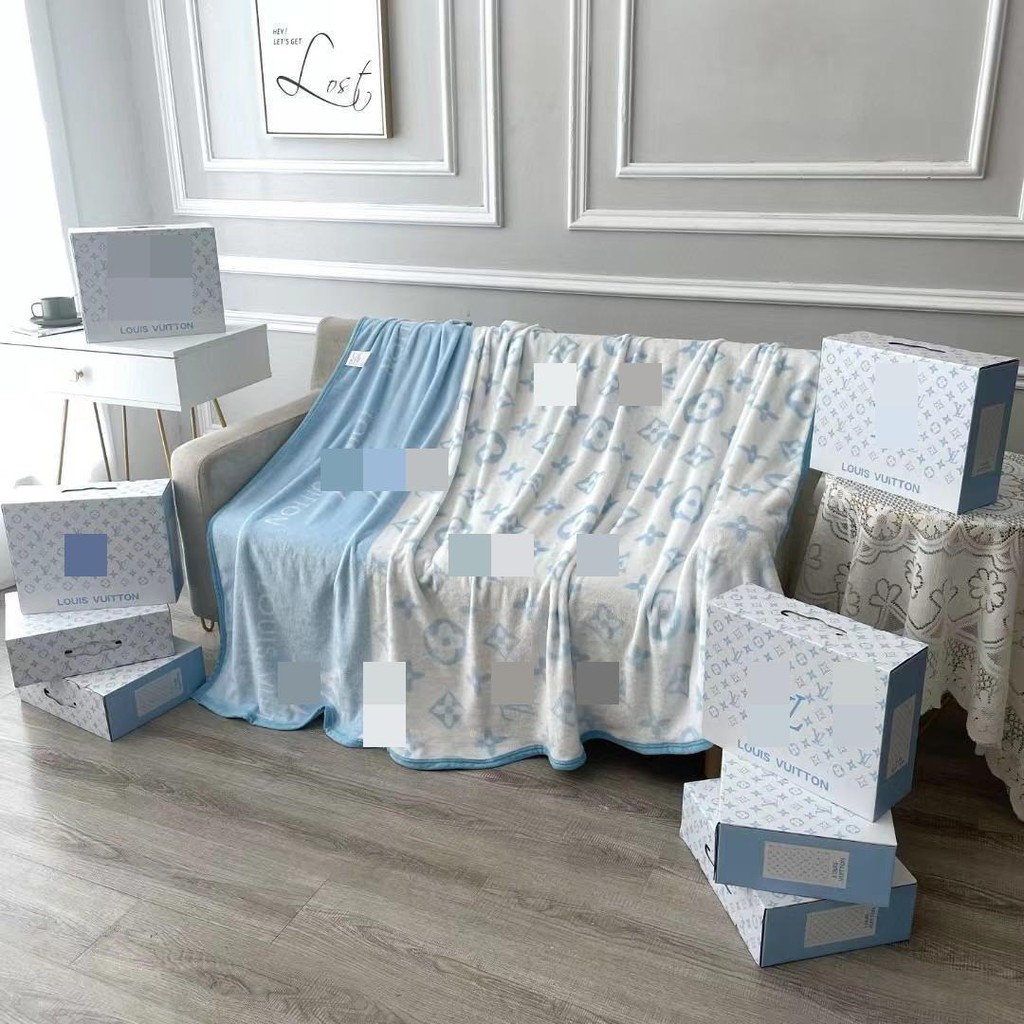 ผ้าห่ม นุ่มนิ่ม พร้อมกล่องหิ้ว ของขวัญ พร้อมส่ง