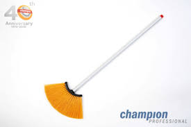 ไม้กวาดไนล่อน Champion Professional ขนาดมาตรฐาน ขนอ่อน