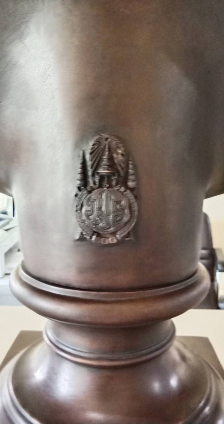 440.พระบรมรูปครึ่งพระองค์ รัชกาลที่4 พระบาทสมเด็จพระจอมเกล้าเจ้าอยู่หัว(องค์ใหญ่)