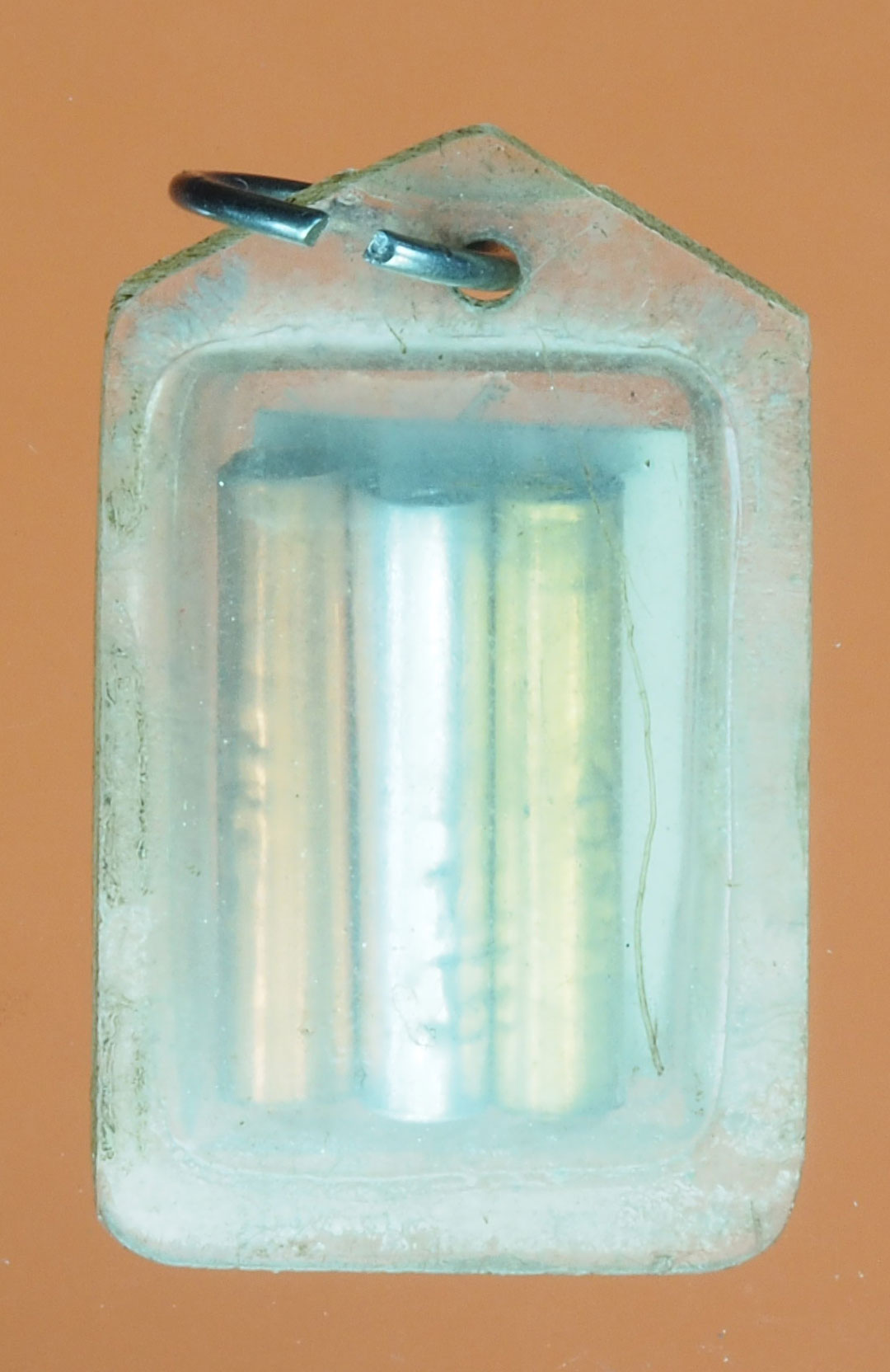 A145 รูปถ่ายหลังตะกรุดหลวงพ่อเงิน ไม่ทราบที่และปีสร้าง 4