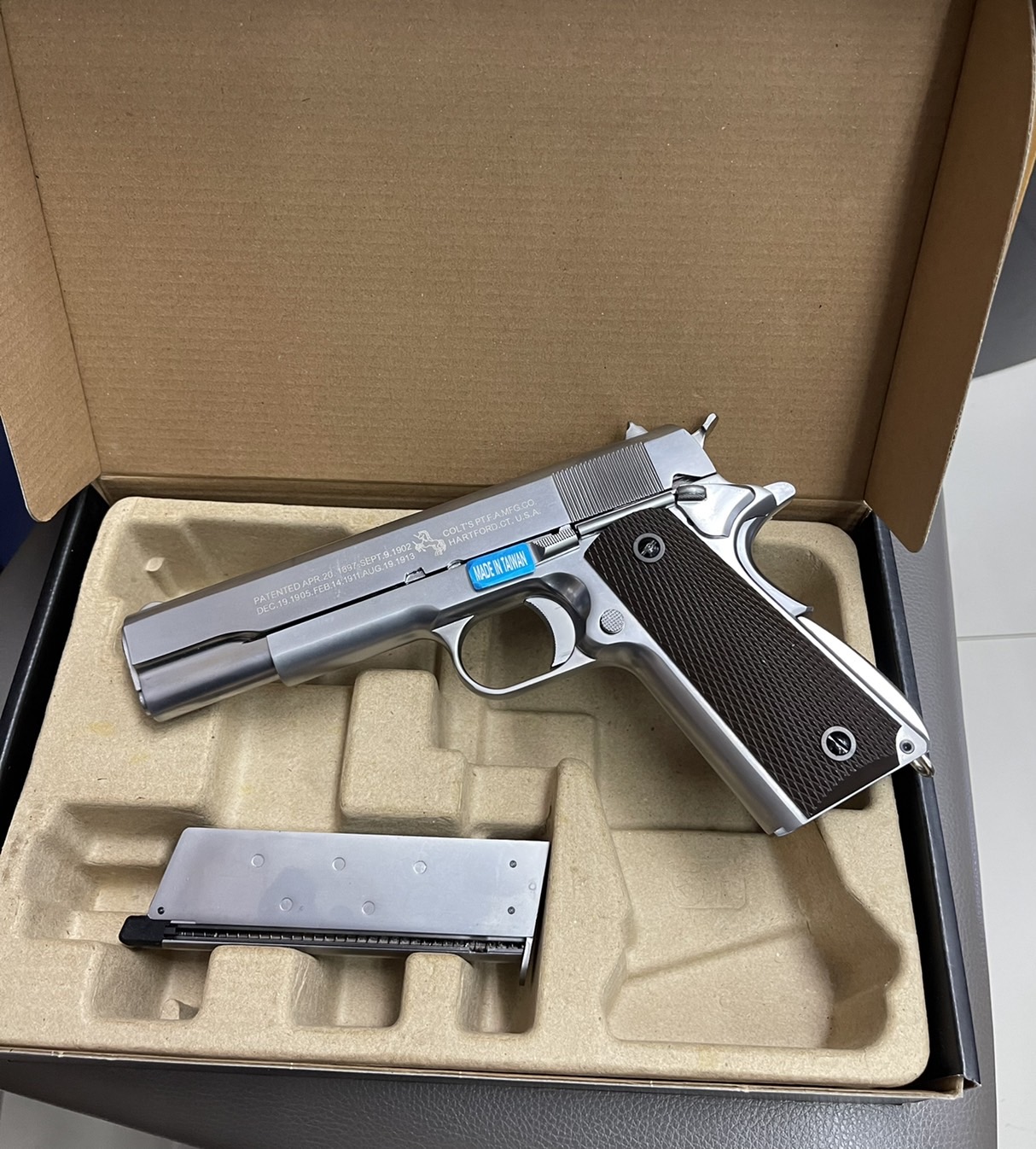 WE : M1911A1 Silver