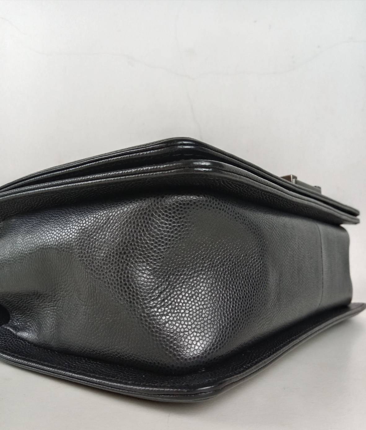 Chanel boy 10" Caviar RHW holo25 Very good condition FULLSET