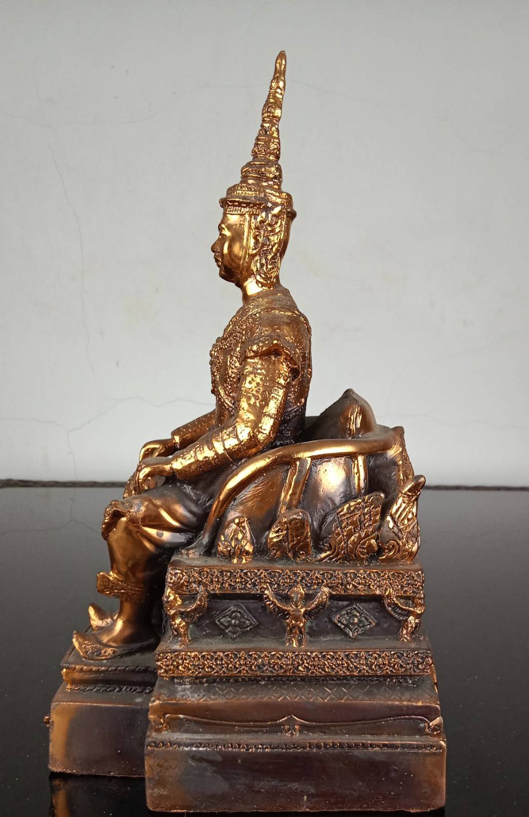 267.พระบรมรูปหล่อในหลวงรัชกาลที่5 พระบาทสมเด็จพระปรมินทรมหาจุฬาลงกรณ์ พระจุลจอมเกล้าเจ้าอยู่หัว ทรงประทับบนพระที่นั่งราชยานพุดตานทอง