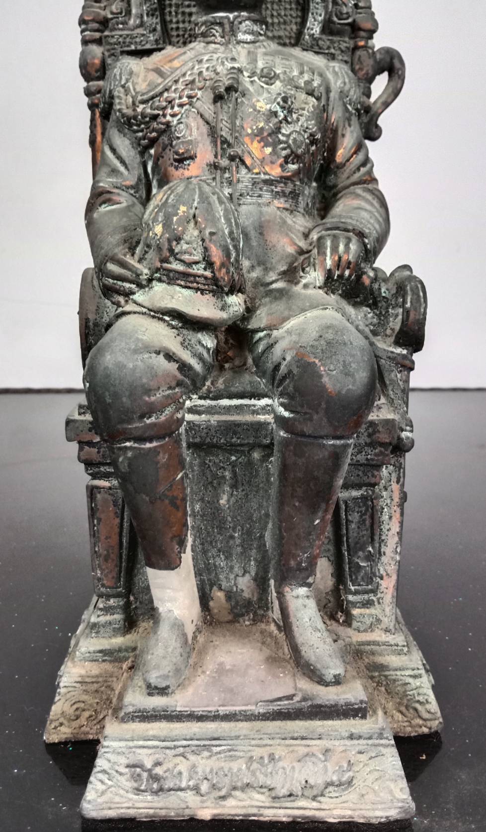 580.พระบรมรูปหล่อในหลวงรัชกาลที่ 5 พระบาทสมเด็จพระปรมินทรมหาจุฬาลงกรณ์ พระจุลจอมเกล้าเจ้าอยู่หัว ทรงประทับนั่งบัลลังก์